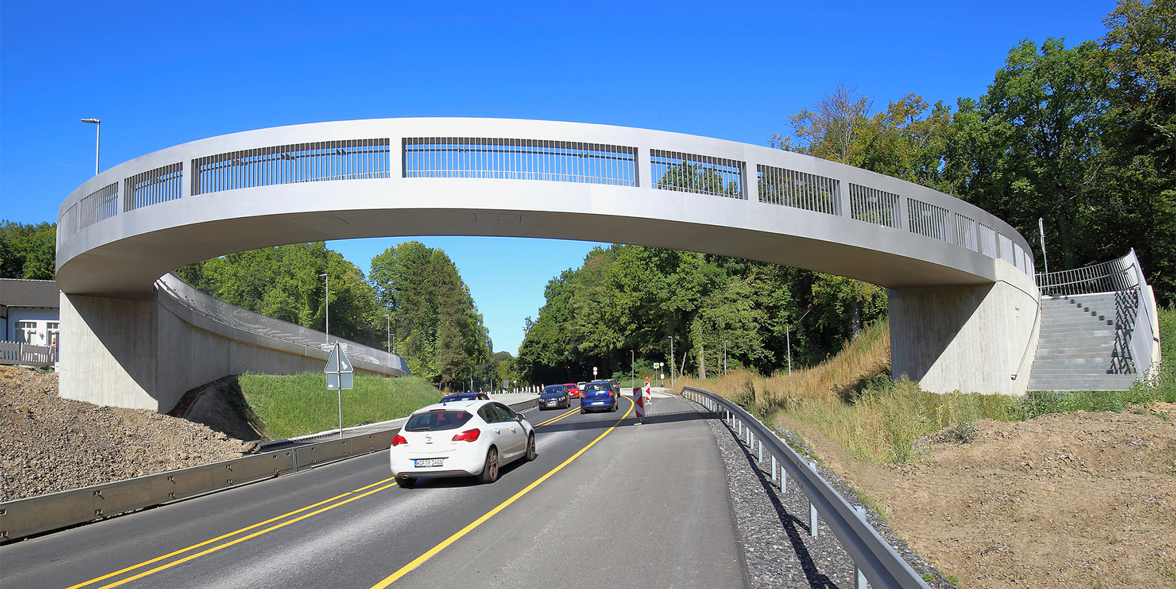 Fußgängerbrücke "Am Freischütz" über der Bundesstraße 236