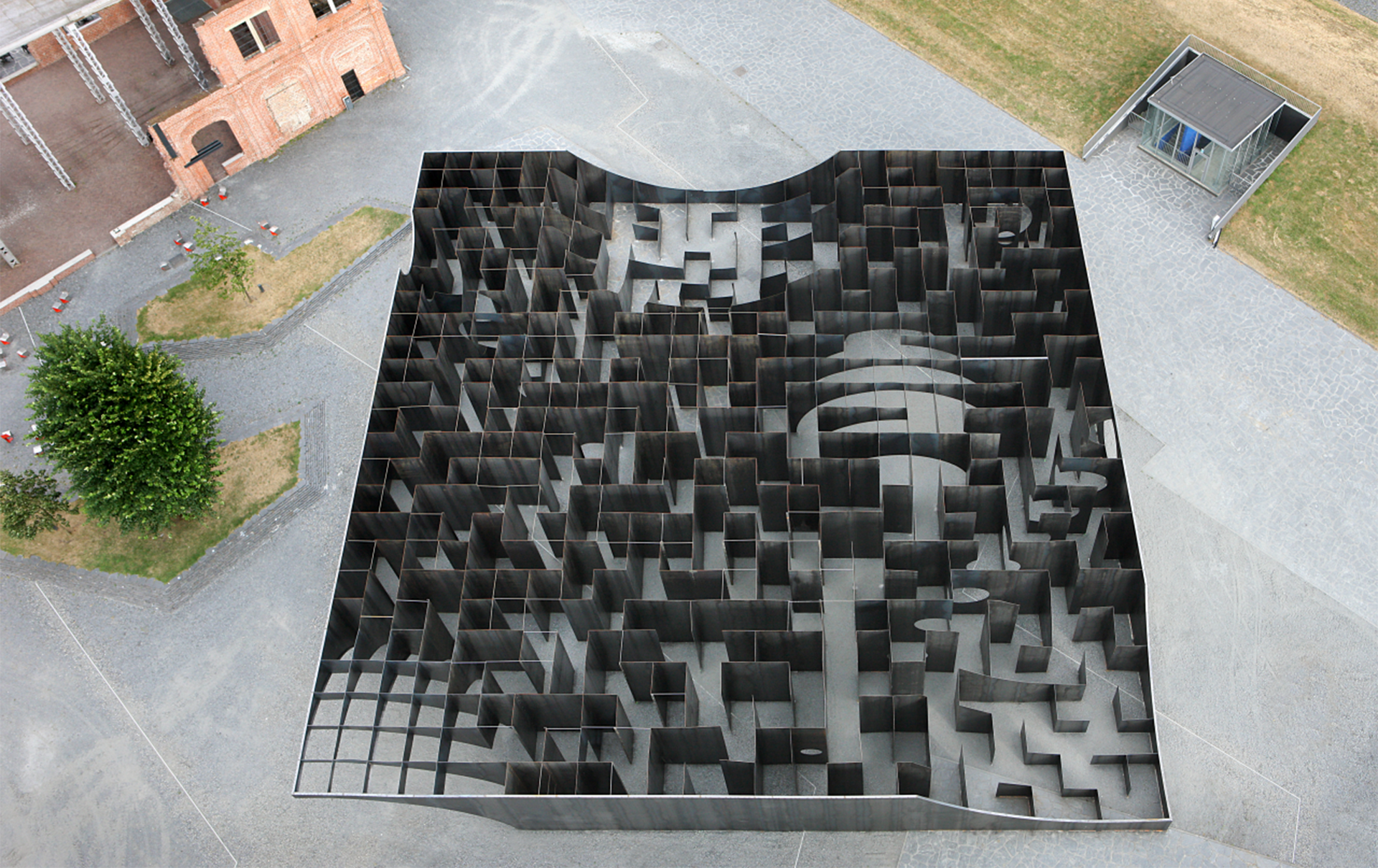 Labyrinth in Genk (© Filip Dujardin)