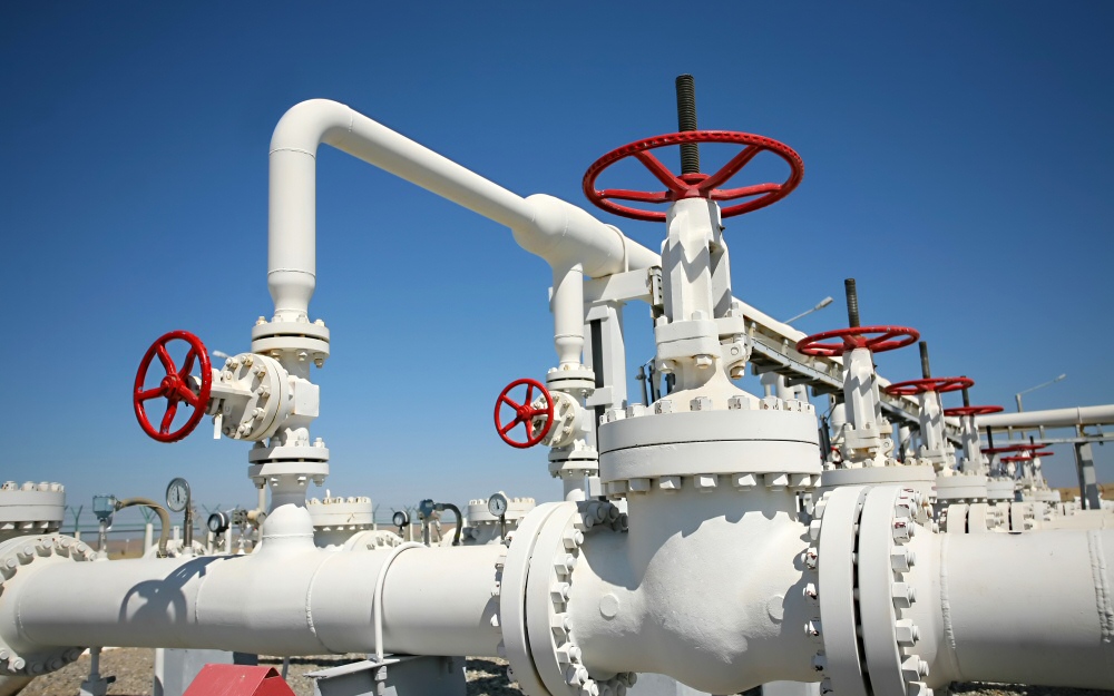 Oil and Gas Pipelines with Valves