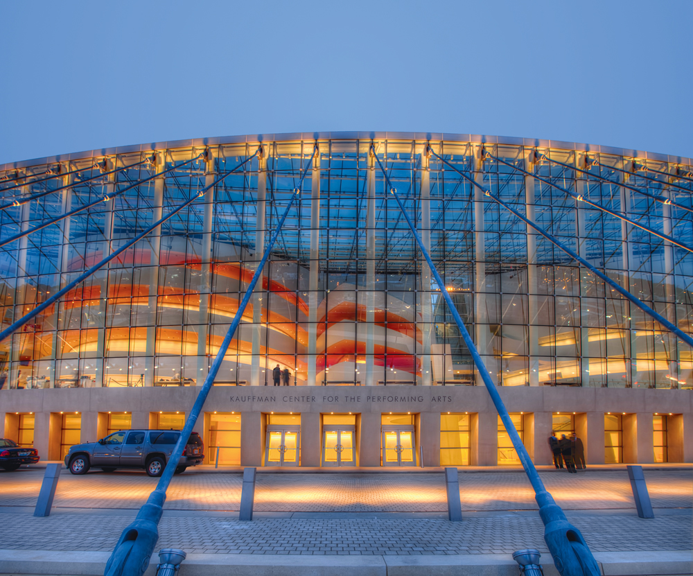 Entrance to Kauffman Center (© www.novumstructures.com)