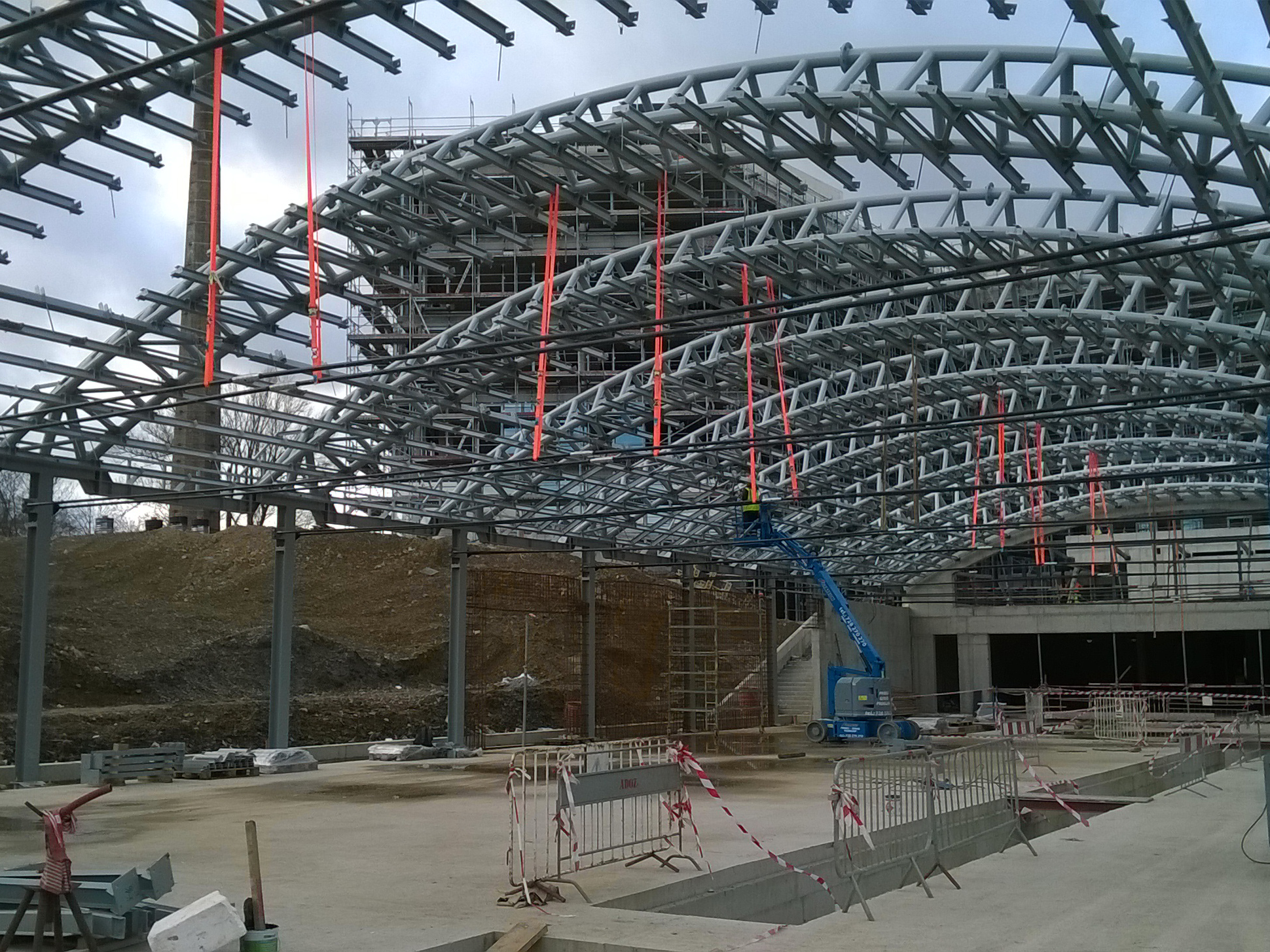 Roofing of large-space office, Prague - Installation