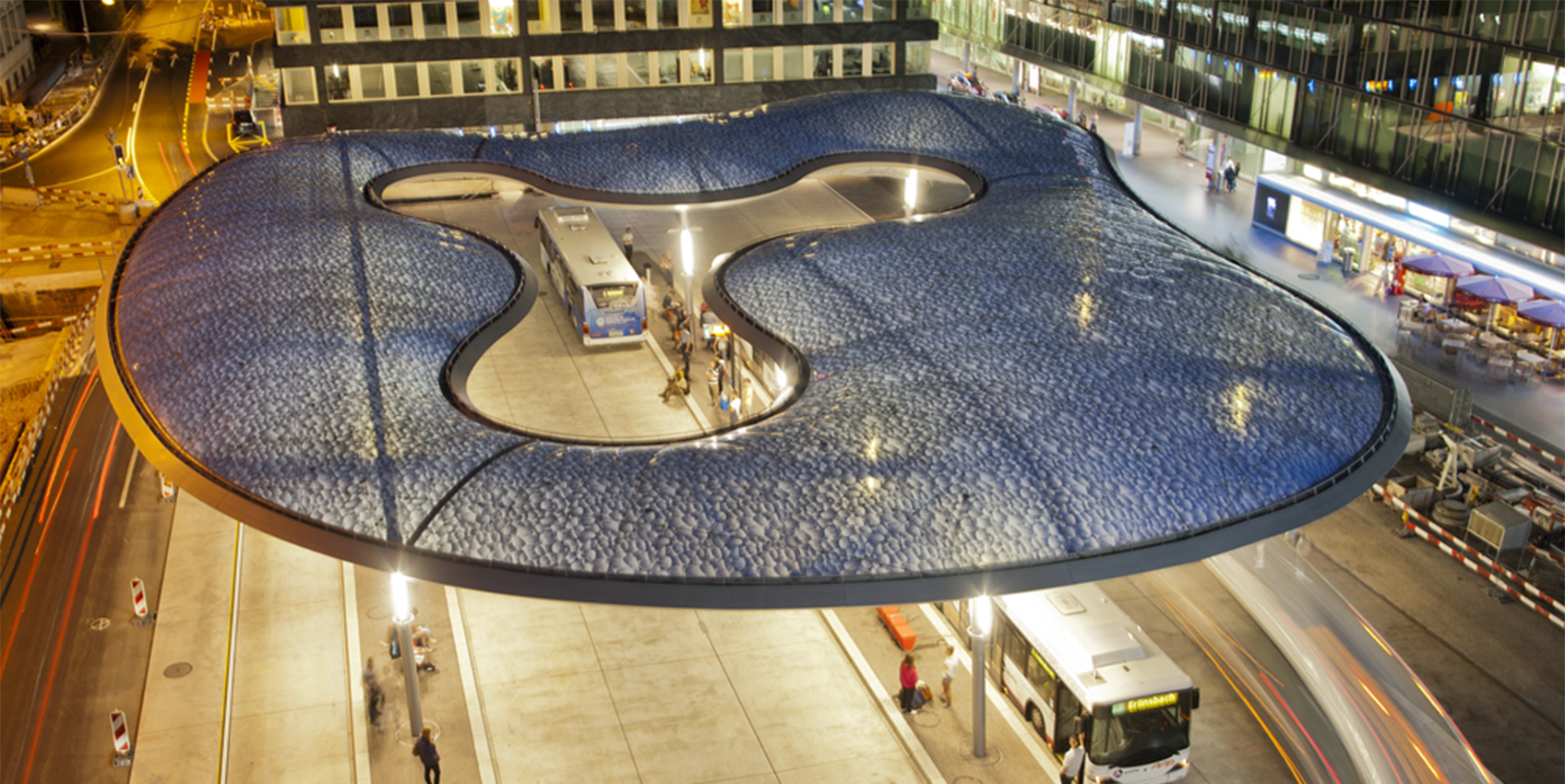 Top View of Bus Station in Aarau (© Niklaus Spoerri)