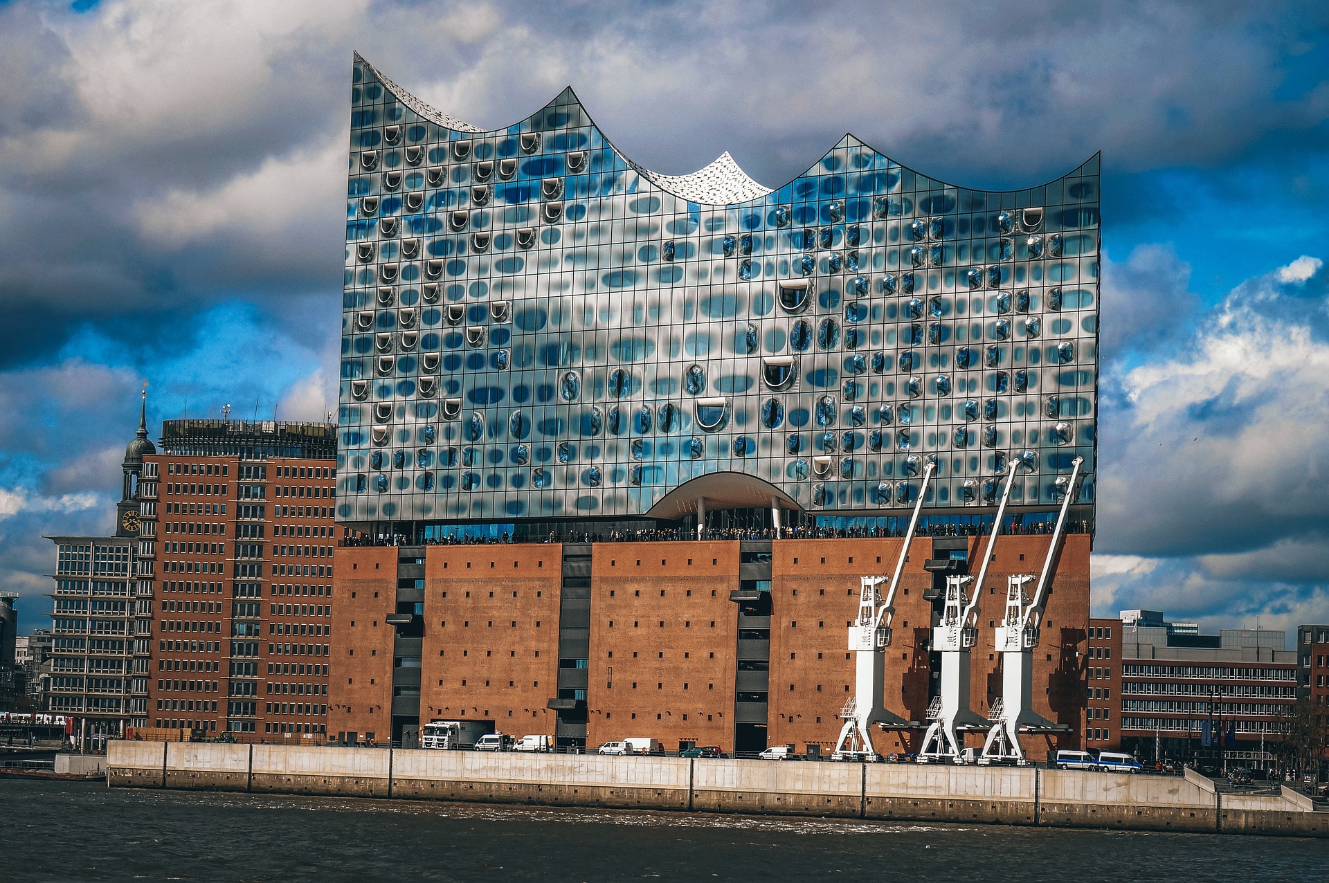 The glass facade of the Elbphilharmonie is unique.