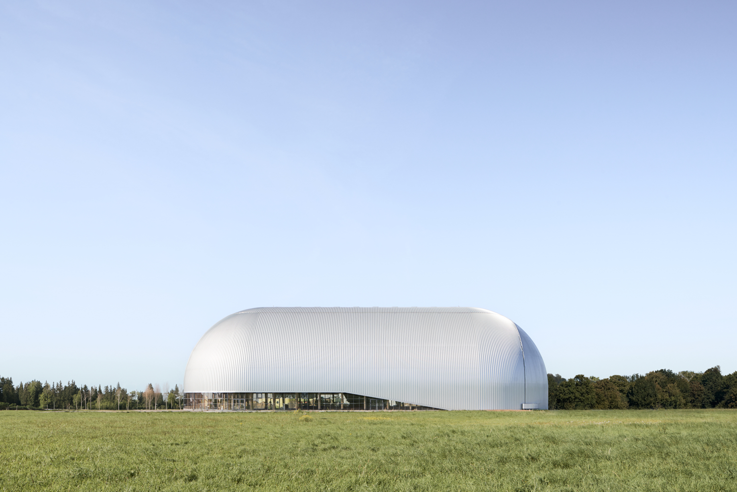 Exterior View of Airship Hangar, Mühlheim an der Ruhr | © Photographer Annika Feuss