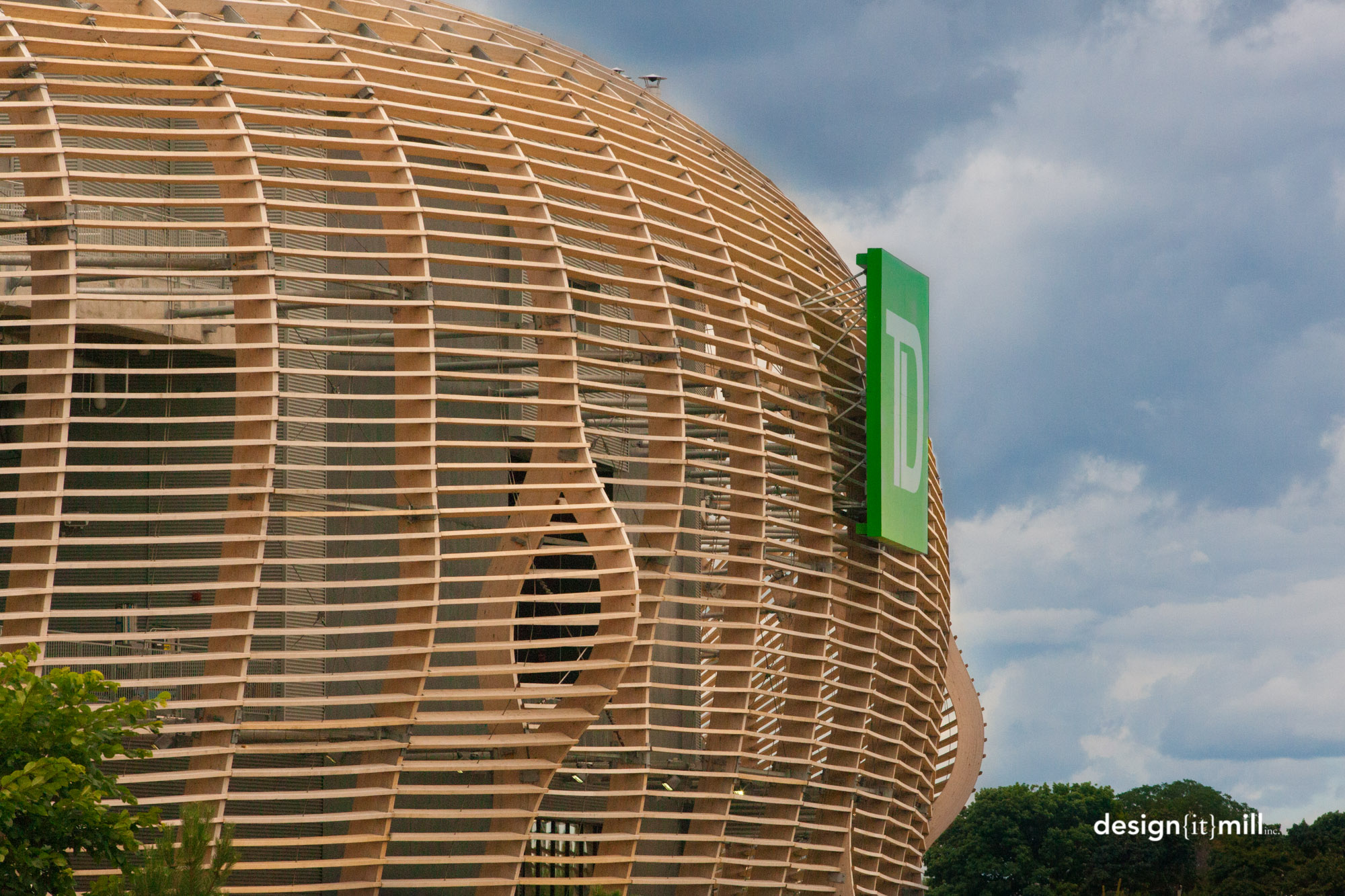 Holzfassade des TD Place Stadium in Ottawa, Kanada (Foto: © Mark Cichy, Design It Mill)