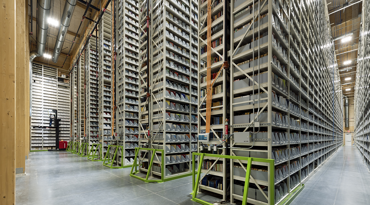 Blick in das Innere des Bibliotheksanbaues (© Chuck Choi)