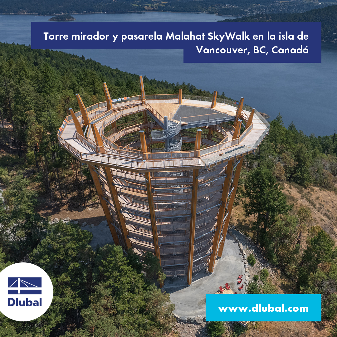 Torre mirador y pasarela Malahat Skywalk en la isla de Vancouver, BC, Canadá