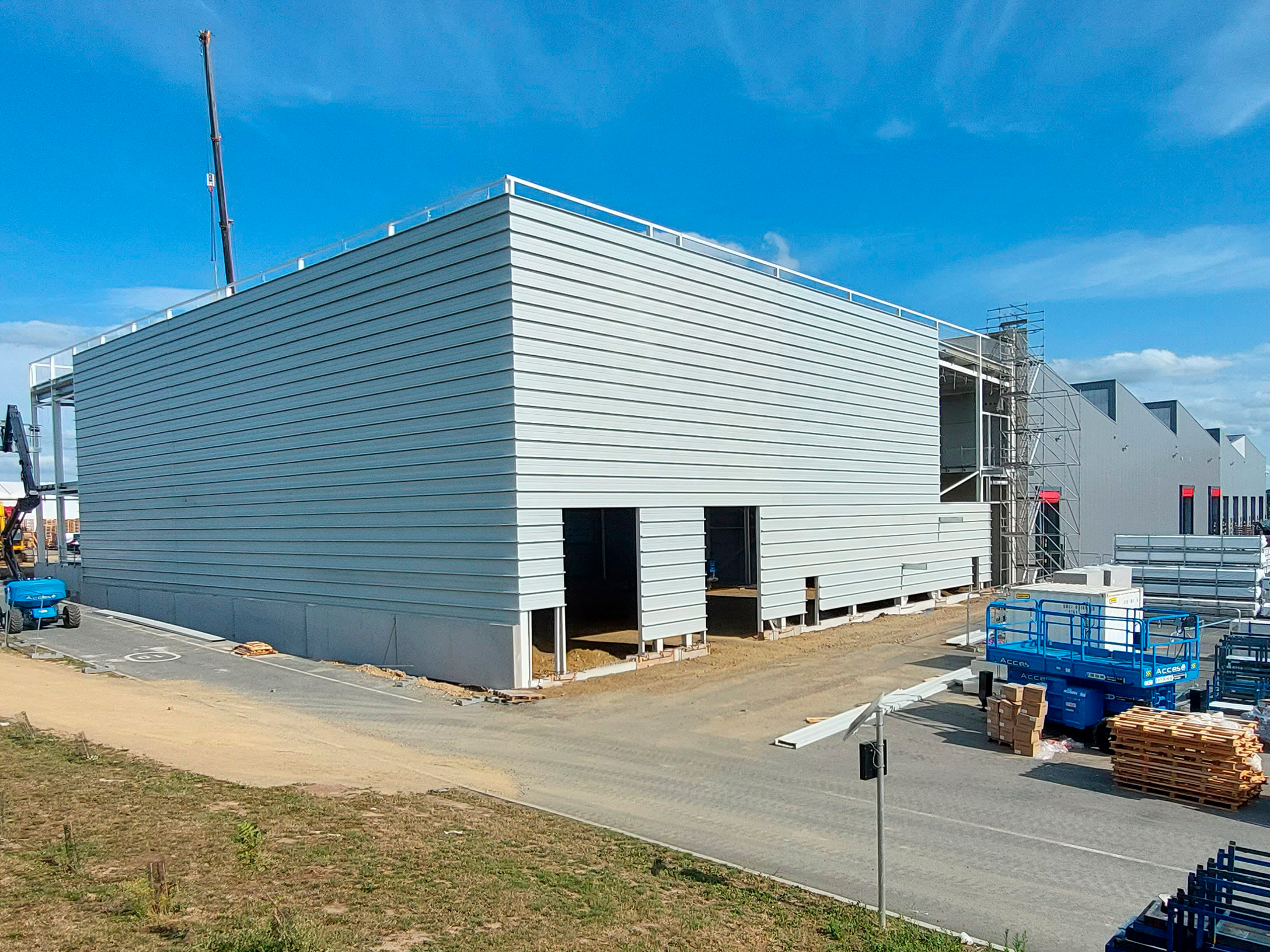 CP 001302 | Vista exterior de la ampliación del almacén industrial