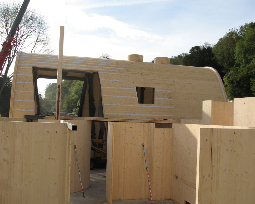 Bâtiment en bois lamellé-croisé pour vignoble