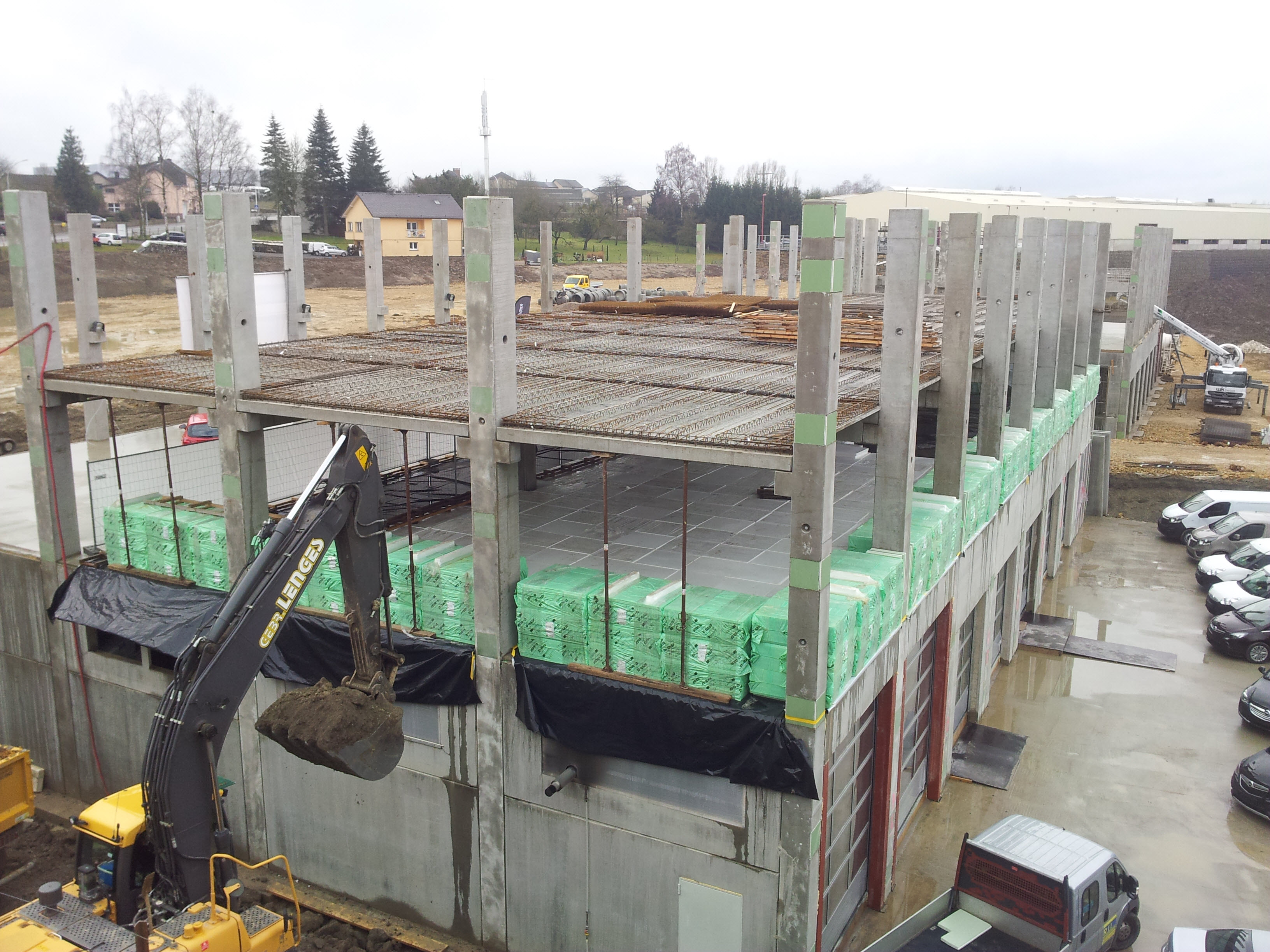 Éléments préfabriqués en béton armé installés (© SCHATZ Engineering)