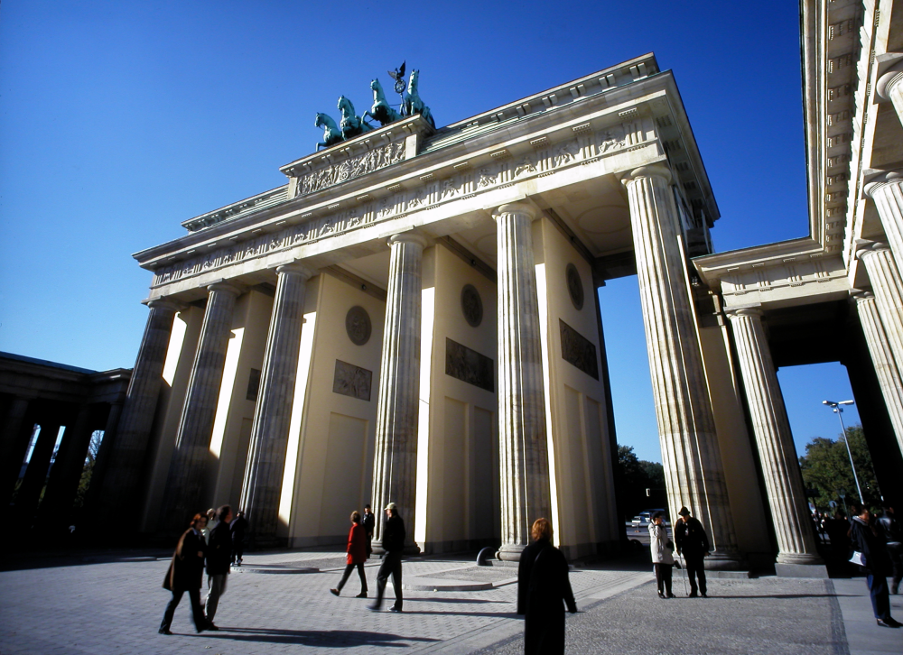 Porte de Brandebourg (© Jörg Sando)