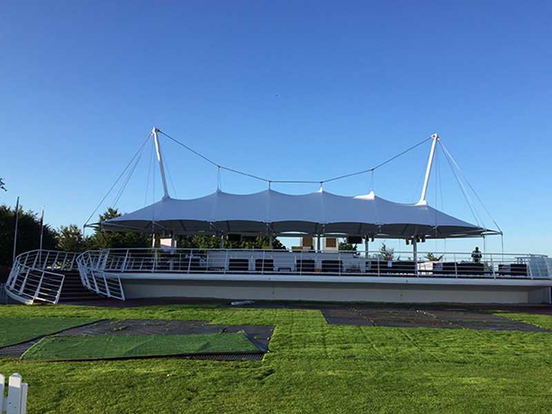 Champagne Bar - Ippodromo di Goodwood, Regno Unito (© Lanaomo)