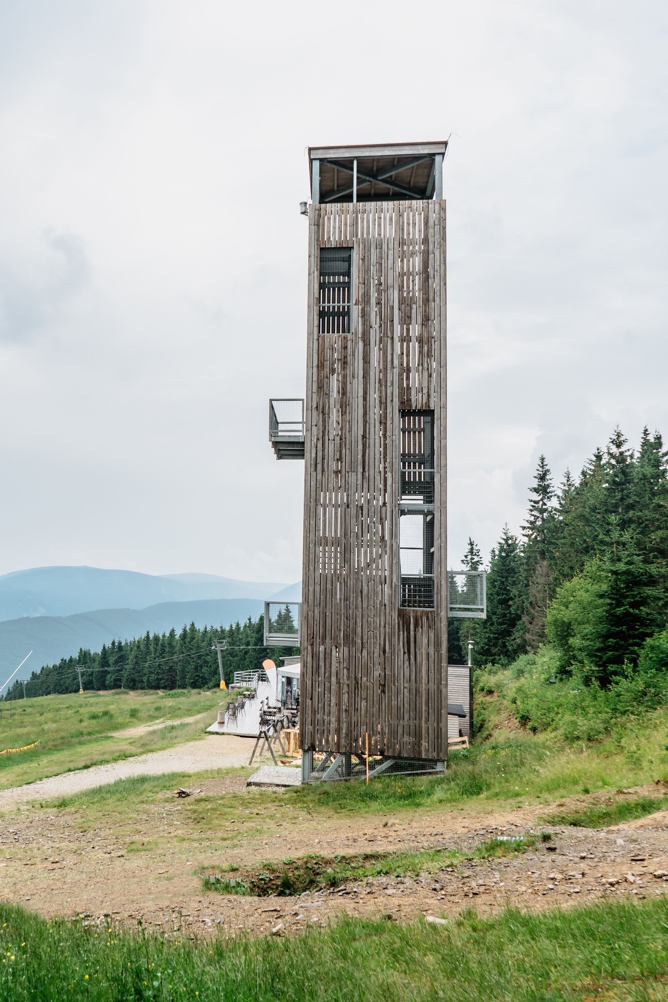 Torre de observação em Jeseniky, República Checa