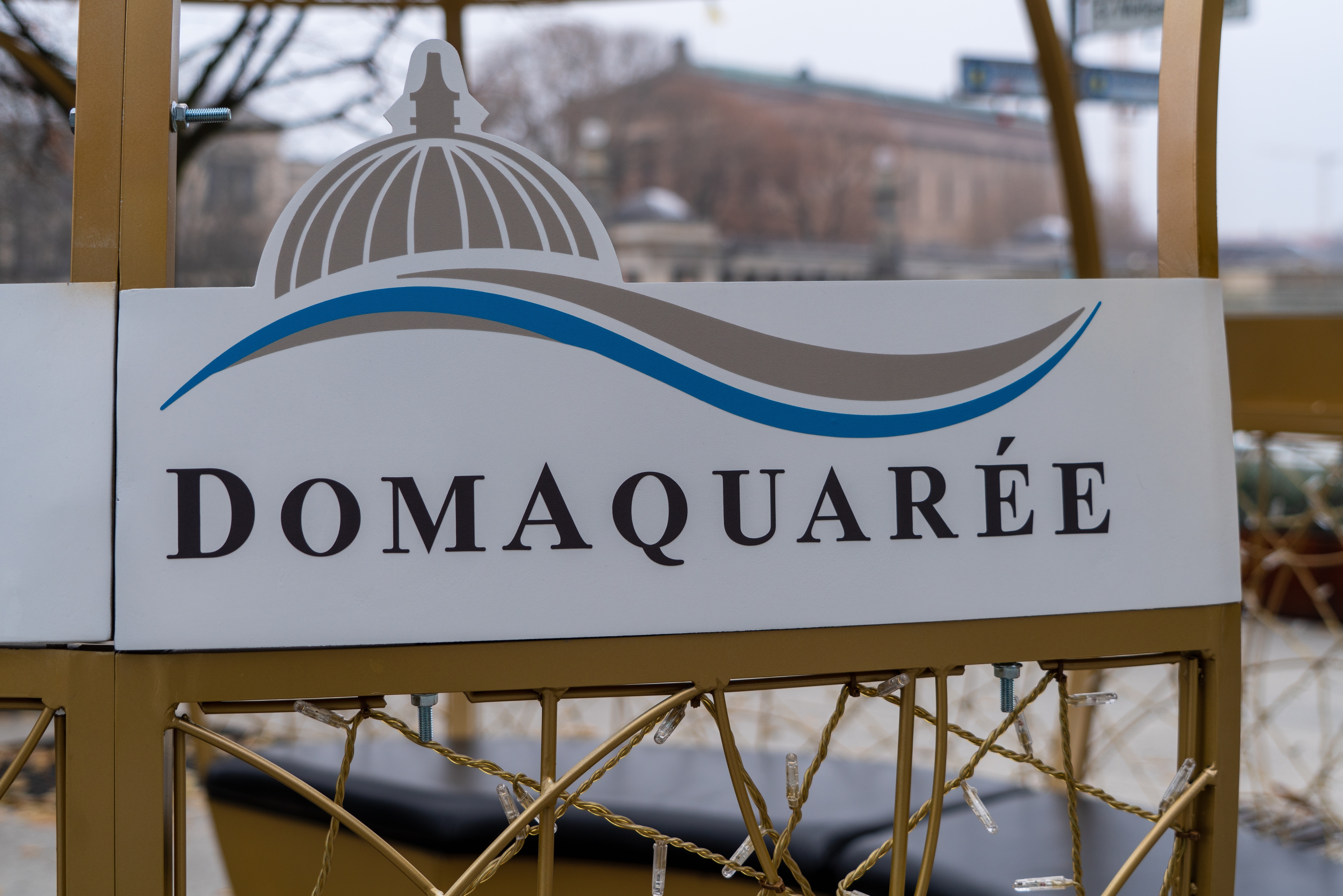 CityQuartier DoMAQUAREé 将办公楼与休闲娱乐设施结合在了一起。